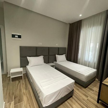 Hotel Rai Sarande Exterior photo